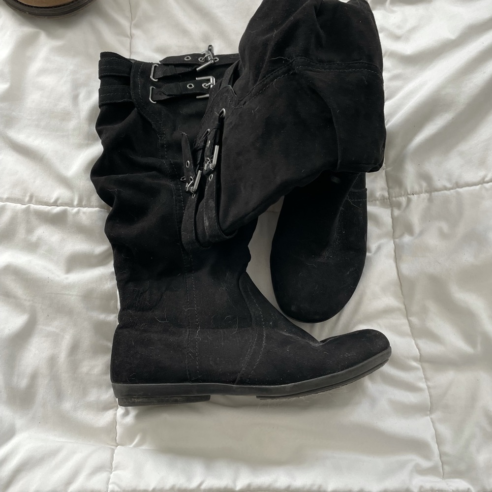 Flat high boots, velvety material, size 9